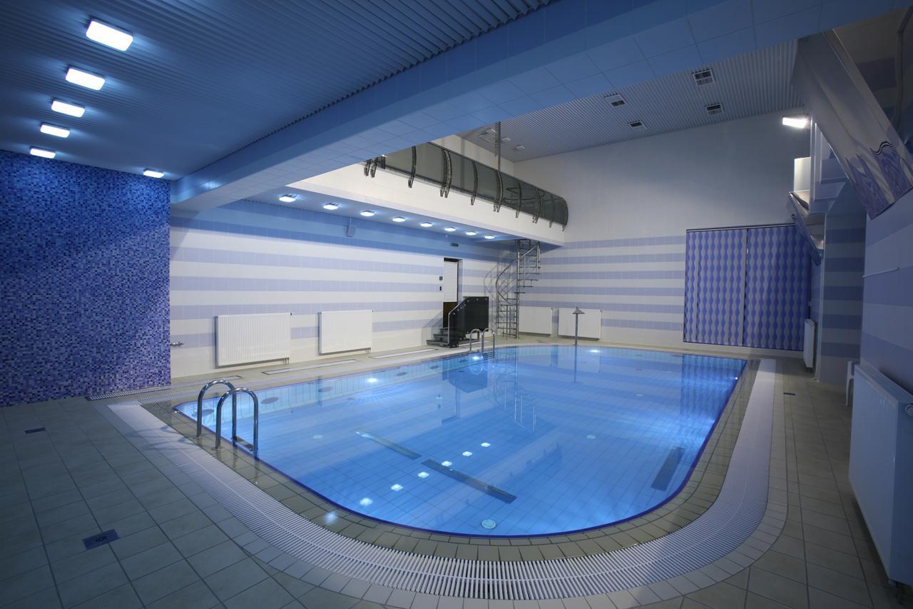 Prestige Hotel Гомел Екстериор снимка