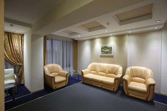 Prestige Hotel Гомел Екстериор снимка